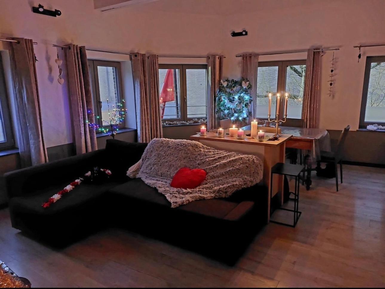 Appartements De Charme Dadou Mons Belgium Esterno foto