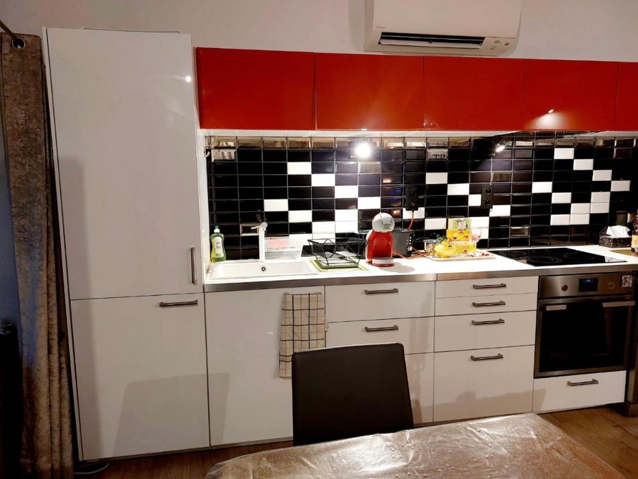 Appartements De Charme Dadou Mons Belgium Esterno foto