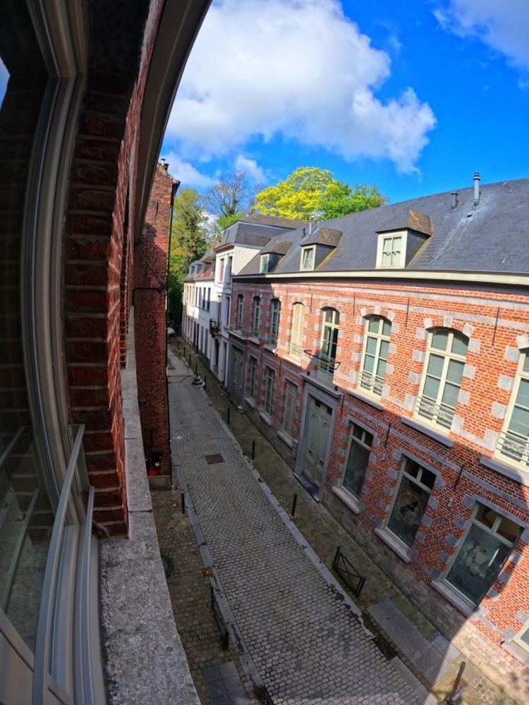 Appartements De Charme Dadou Mons Belgium Esterno foto