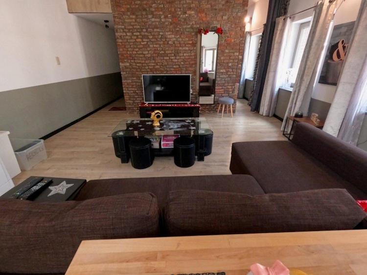 Appartements De Charme Dadou Mons Belgium Esterno foto