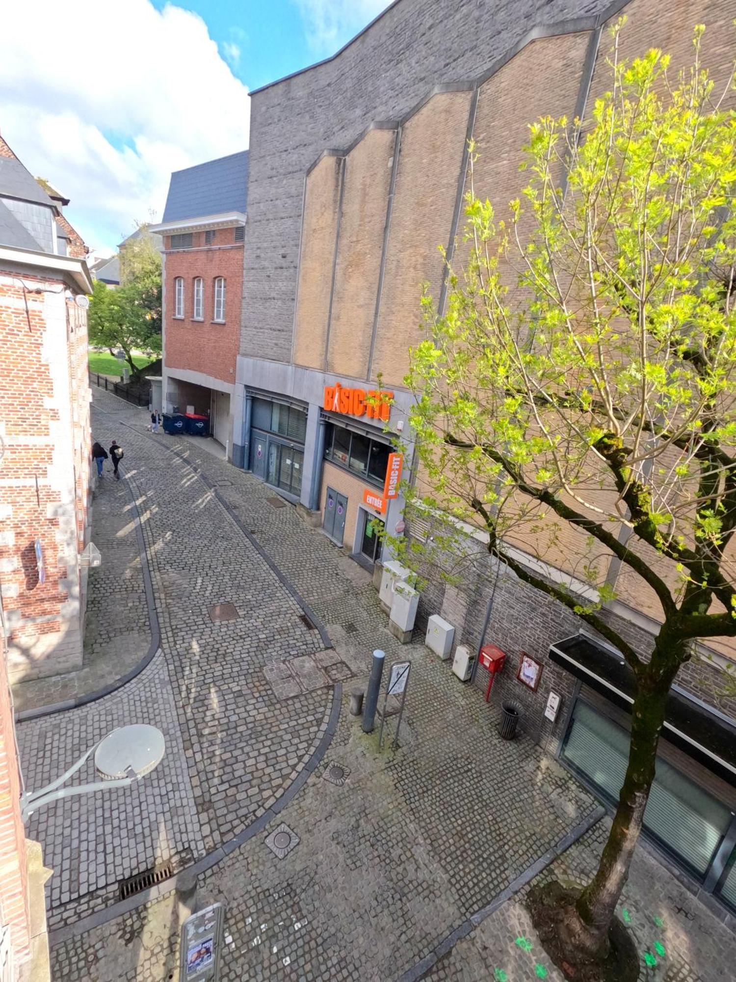 Appartements De Charme Dadou Mons Belgium Esterno foto